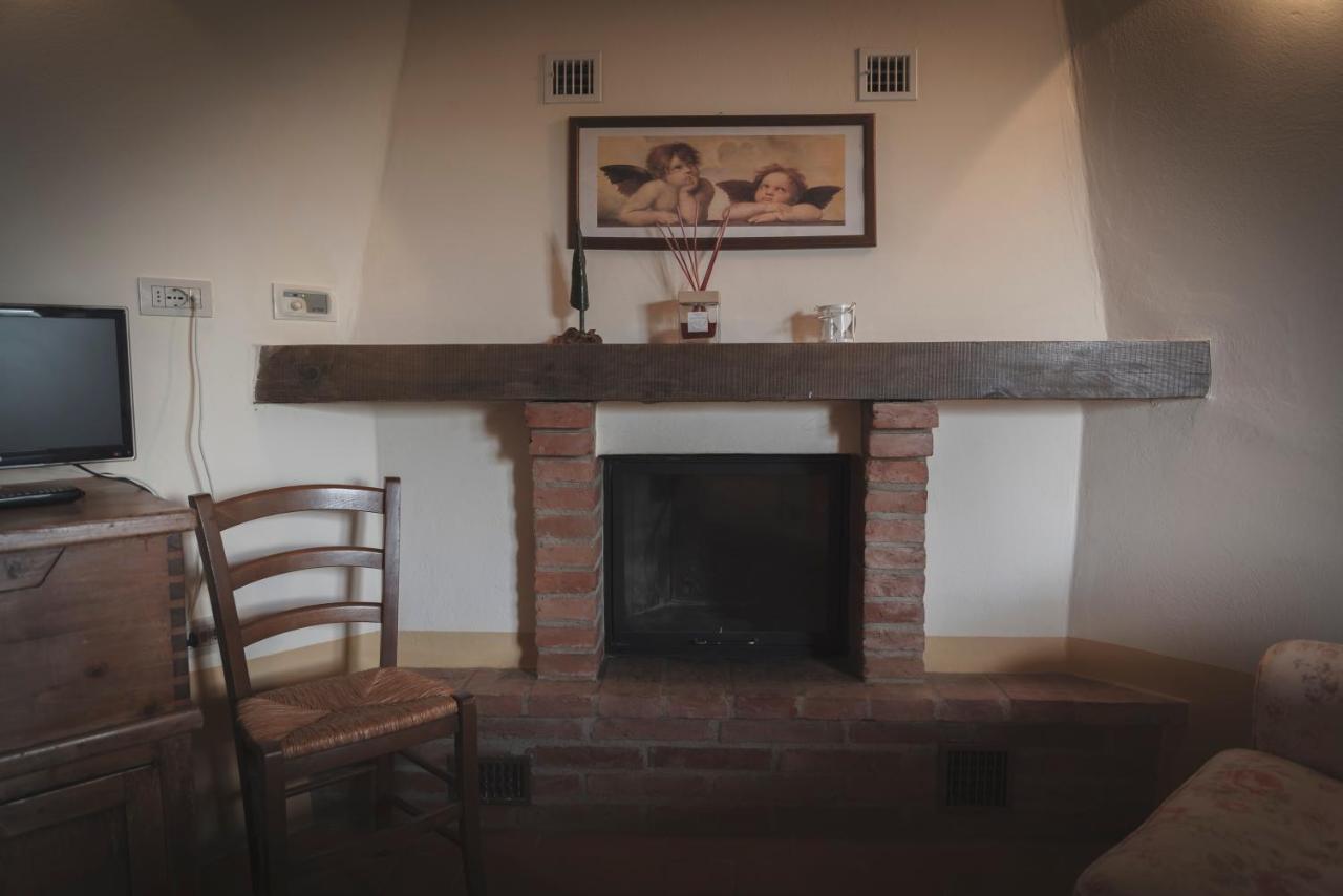 הוילה Campiglia dʼOrcia Agriturismo La Paciarella מראה חיצוני תמונה